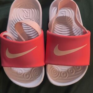 Nike Kids Bright Pink Slide Sandals